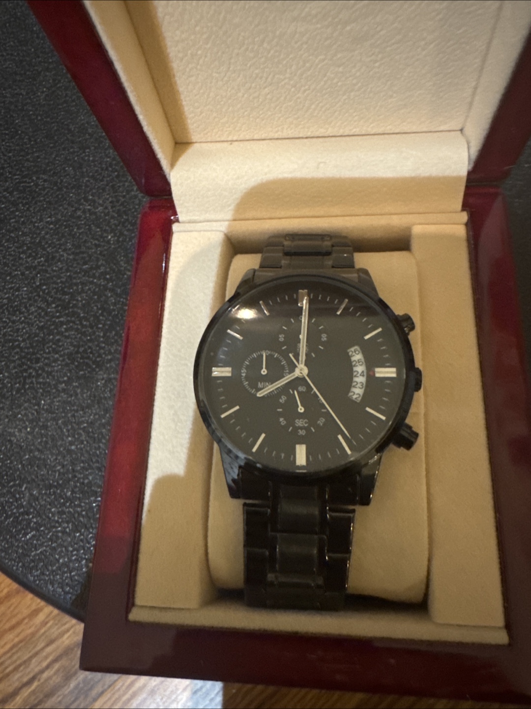 Men's Black Watch with Box - broken - photo 2