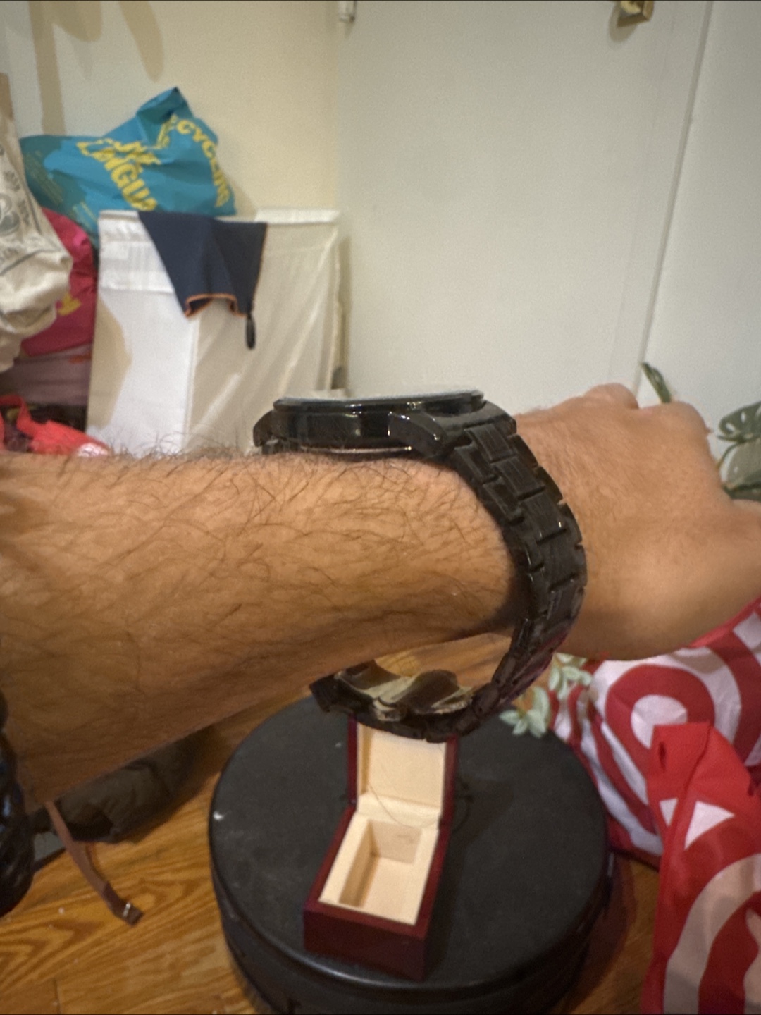 Men's Black Watch with Box - broken - photo 3