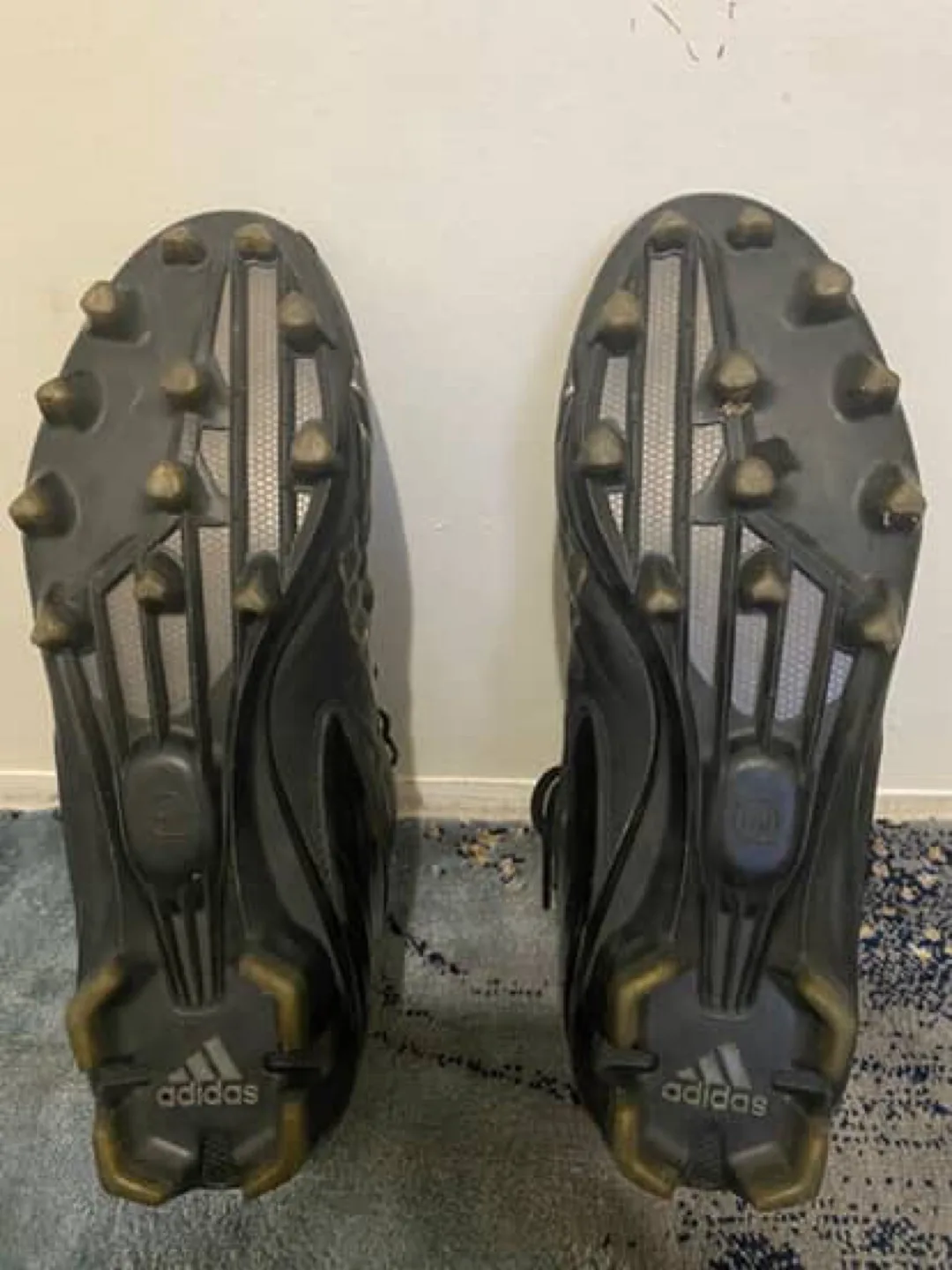 Adidas Football Cleats - US Size 9 image indicator(4)