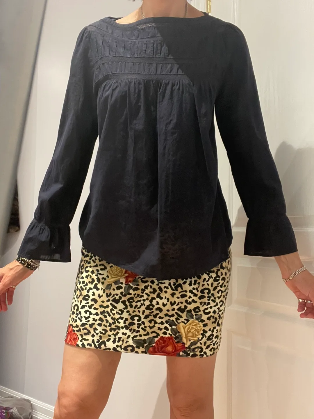 Uniqlo Navy Long Sleeve Blouse thumbnail