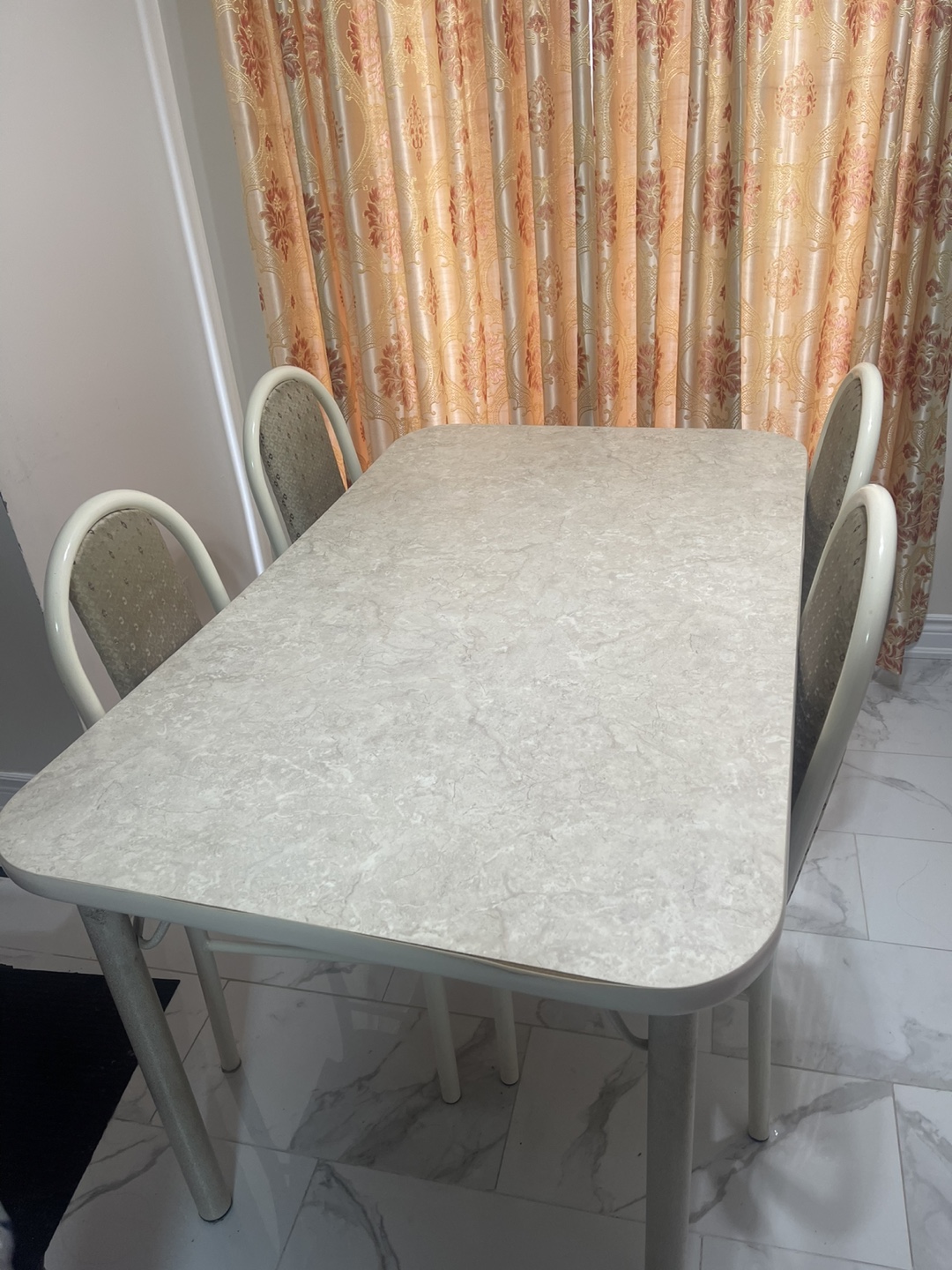 Dining Table with Four Chairs - photo 5