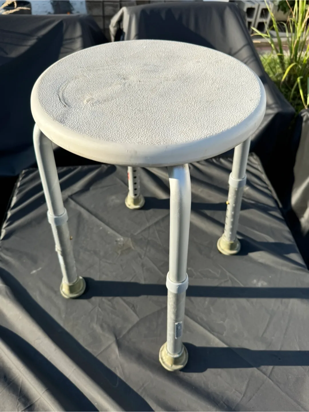 Drive Medical RTL12004KD Compact Shower Stool