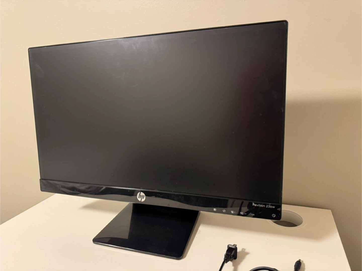 HP Pavilion 23bw 23-inch Monitor