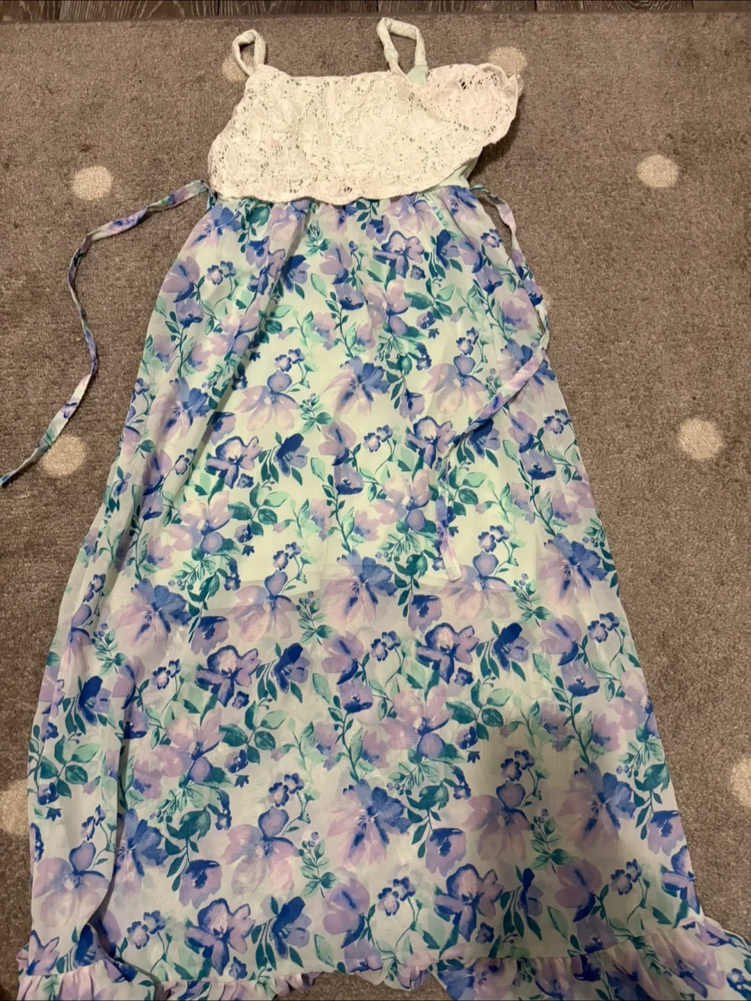 Assorted Dresses and Jumpsuits image indicator(8)