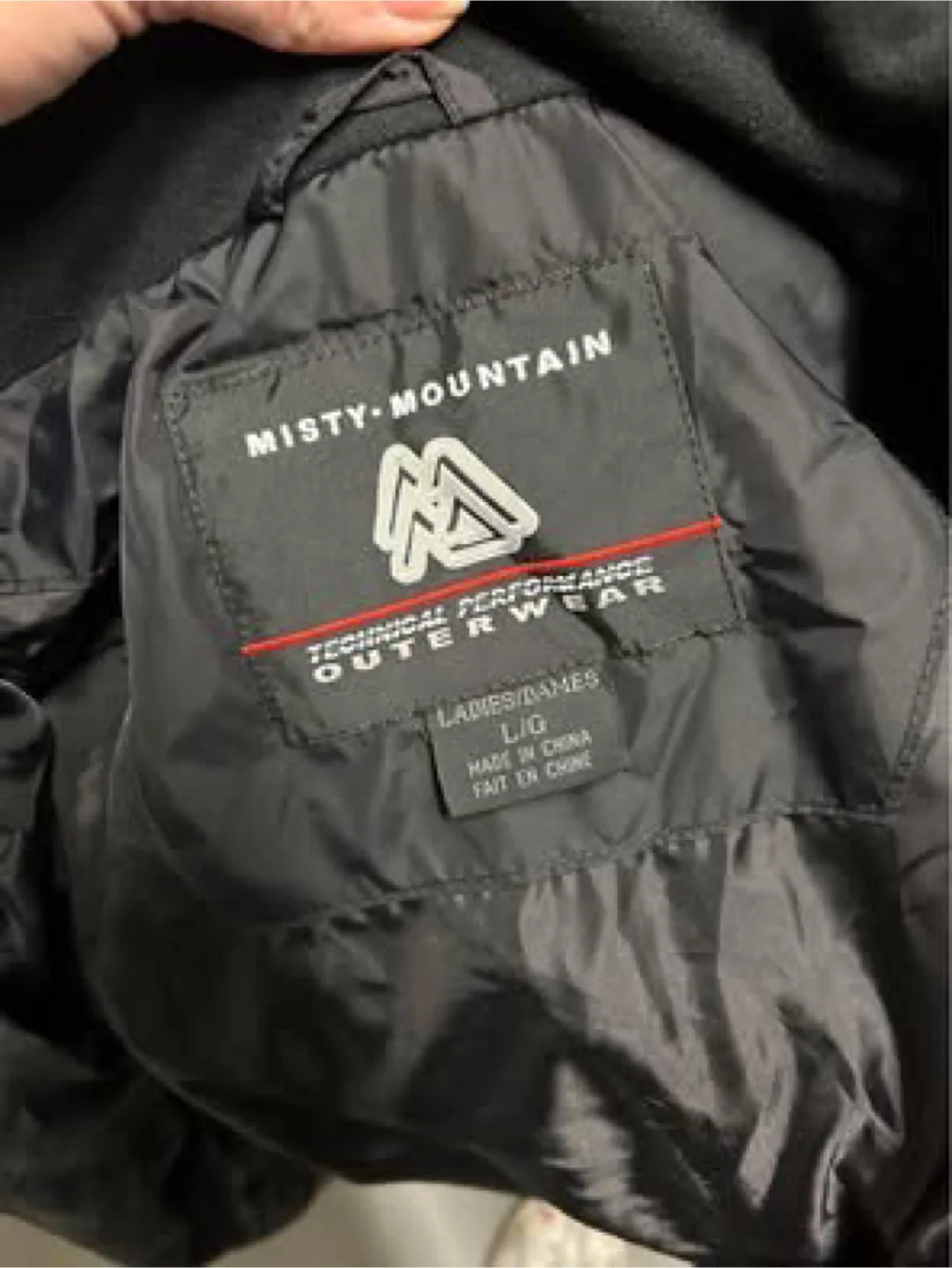 Ski jacket Outerwear - Large image indicator(2)