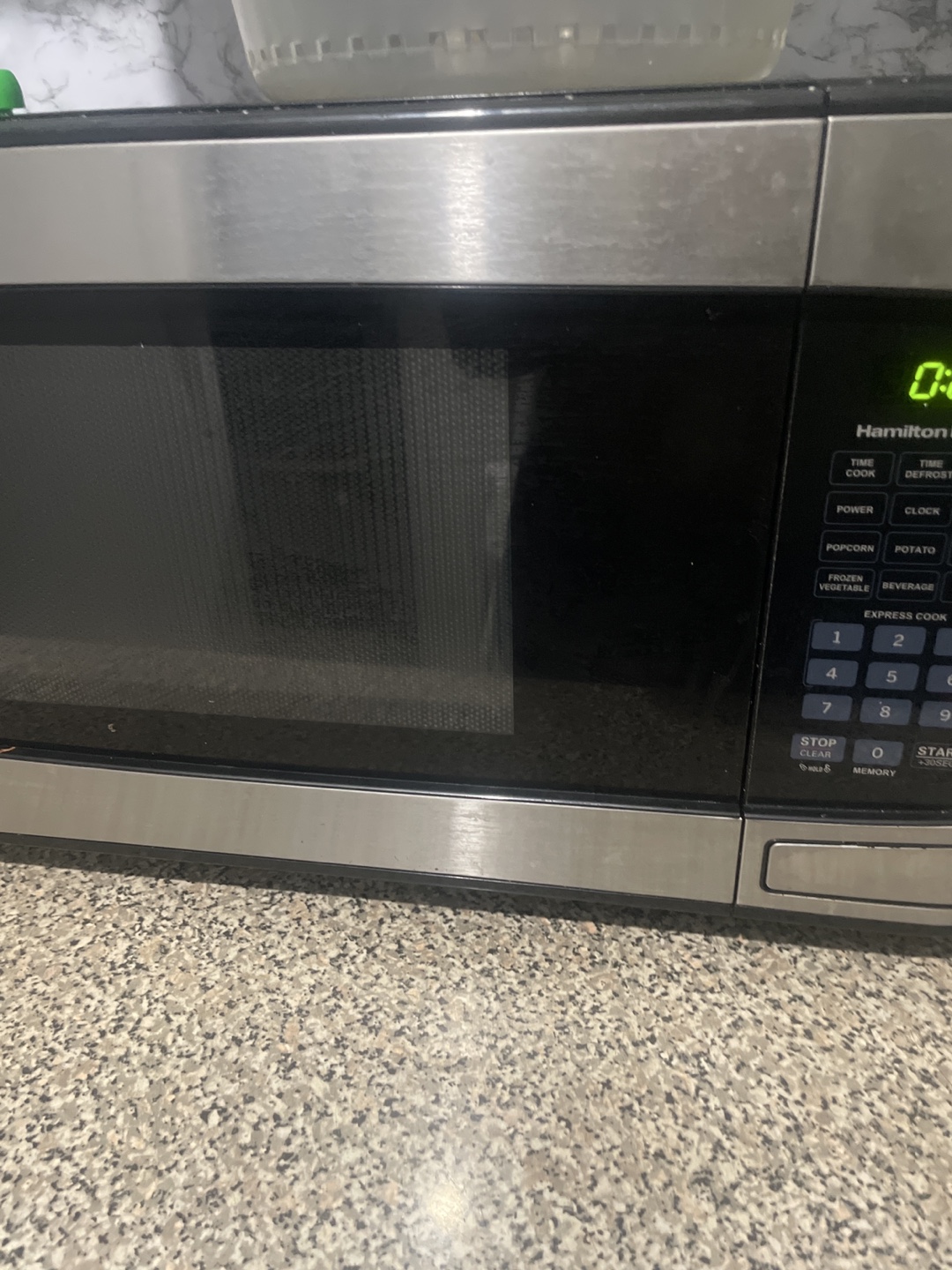 Hamilton Beach Microwave - photo 2