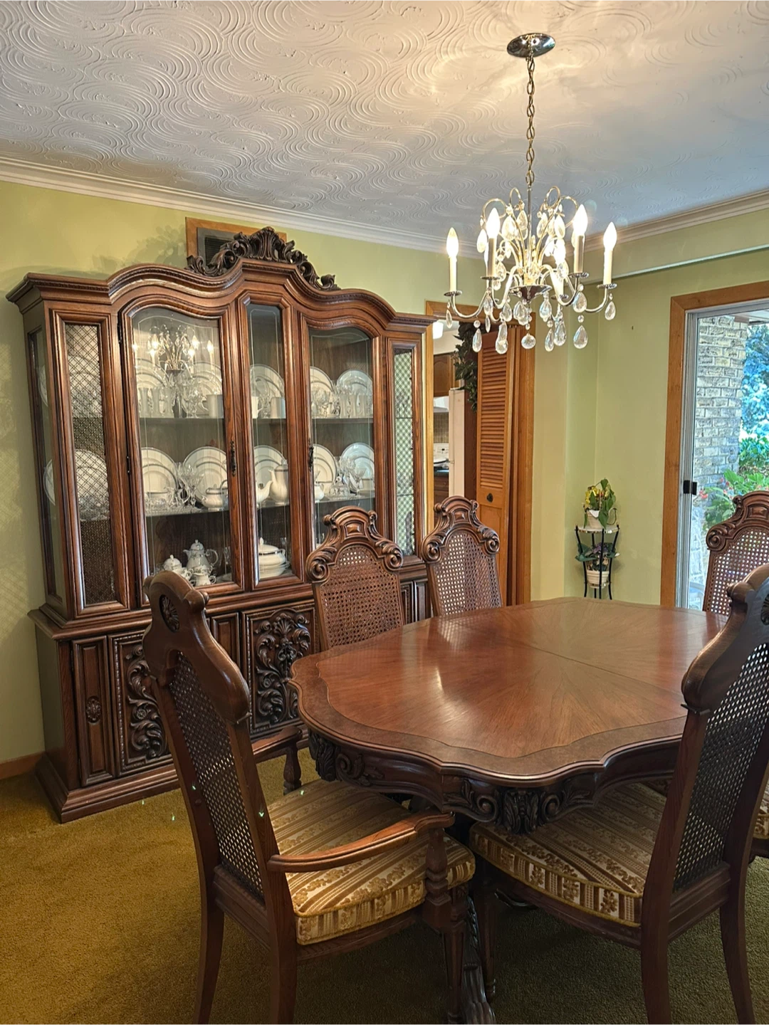 Antique-style Solid wood Hutch and Buffet set - photo 2