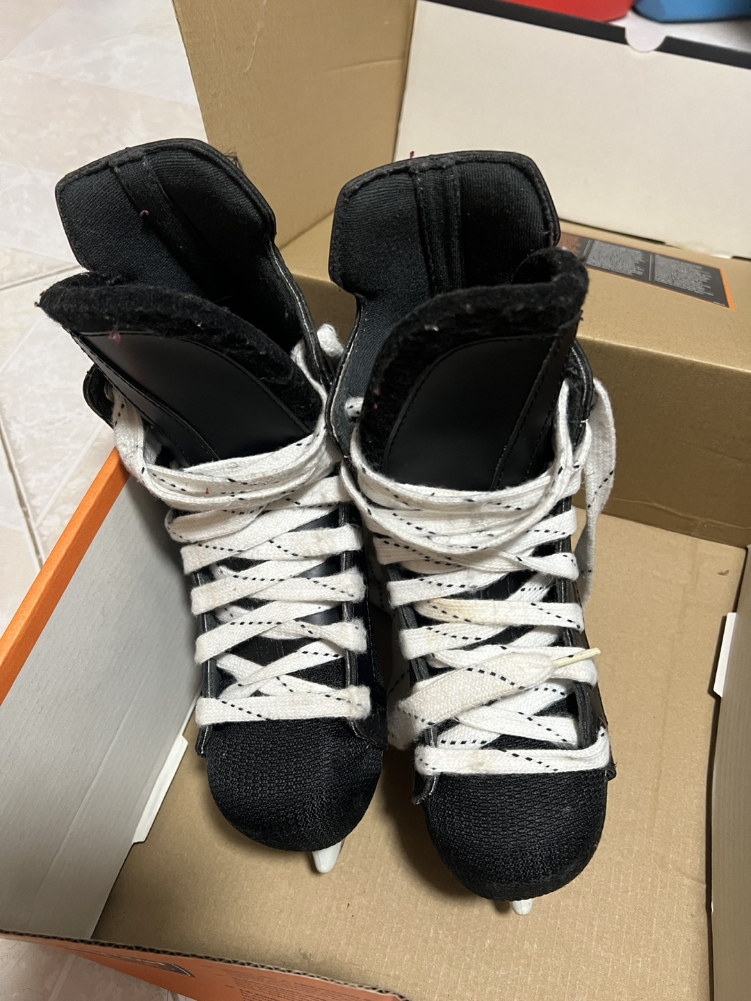 Bauer Ice Skates - US Size 1