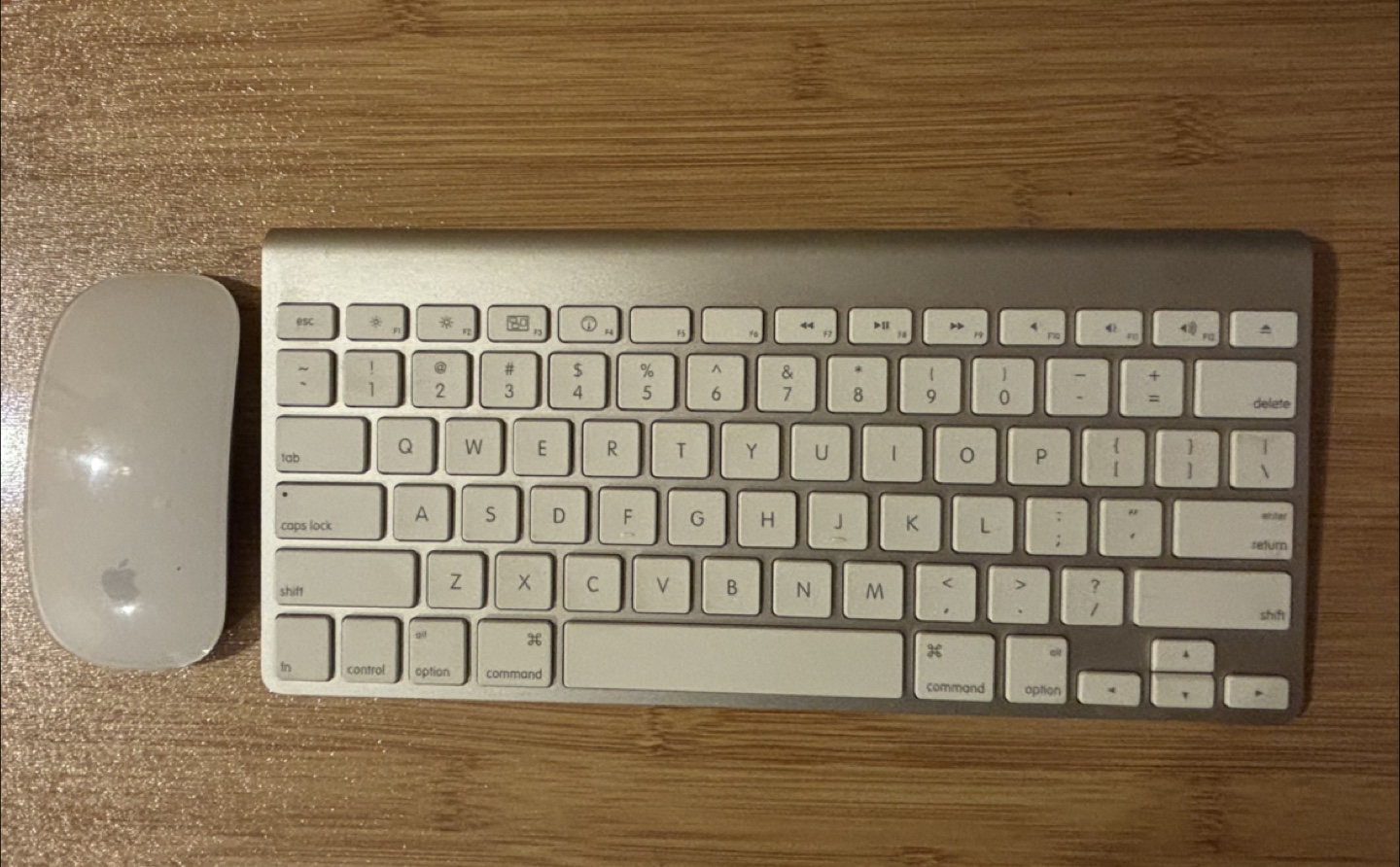 Apple Magic Keyboard & Mouse