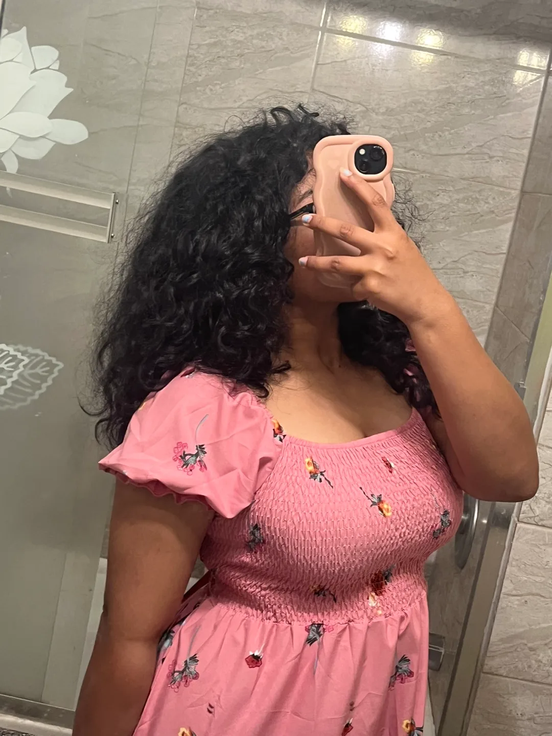 🌸 Pink Floral Puff-Sleeve Dress – Worn Once! image indicator(3)