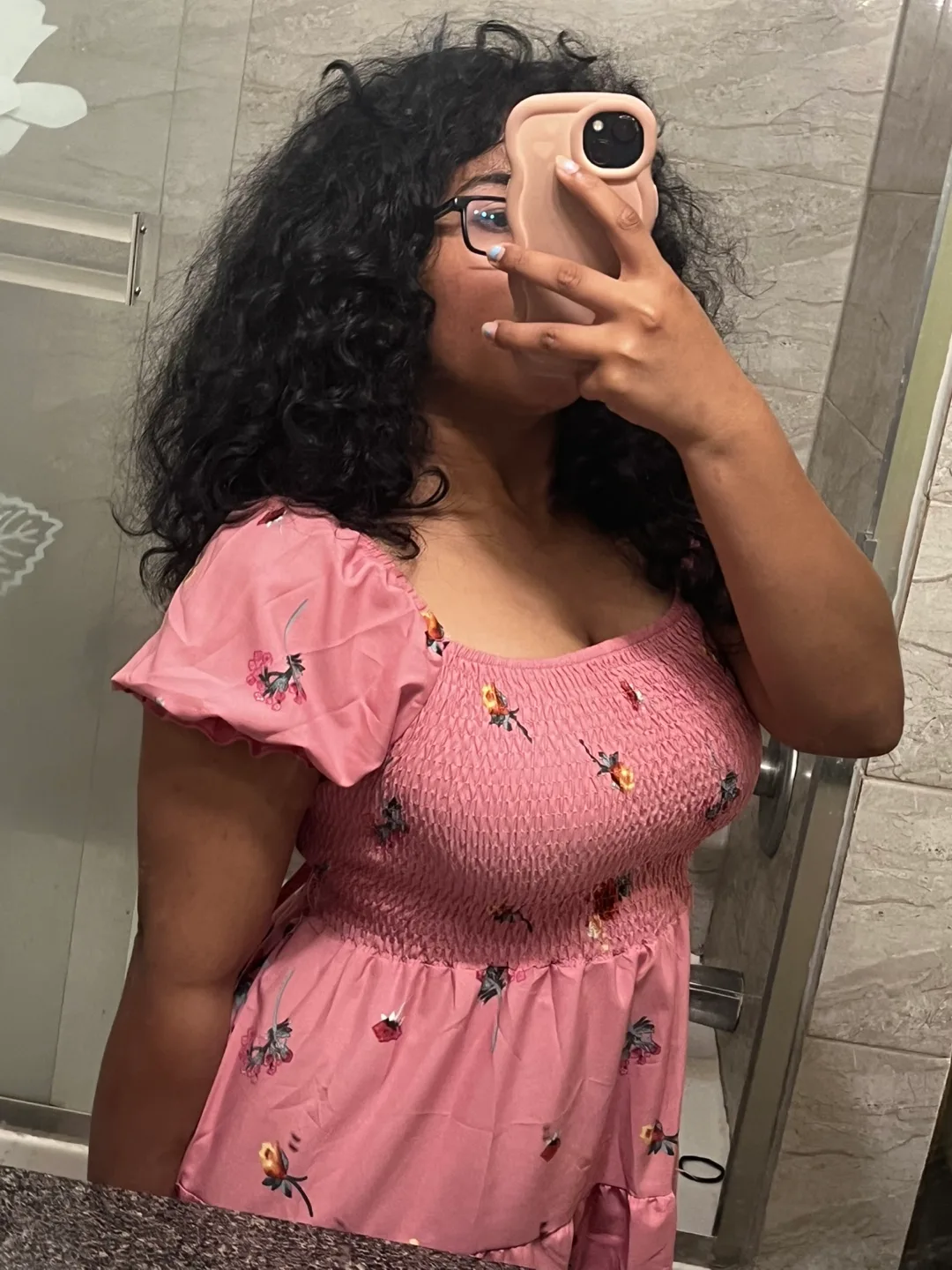 🌸 Pink Floral Puff-Sleeve Dress – Worn Once! image indicator(2)