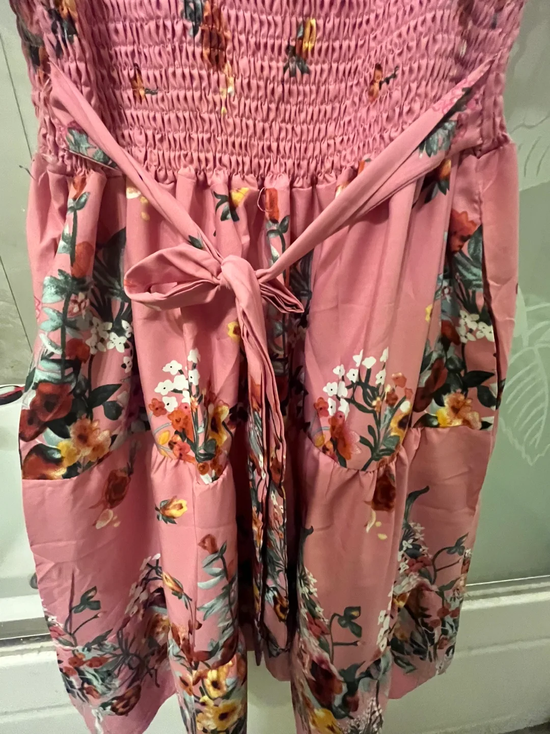 🌸 Pink Floral Puff-Sleeve Dress – Worn Once! image indicator(10)