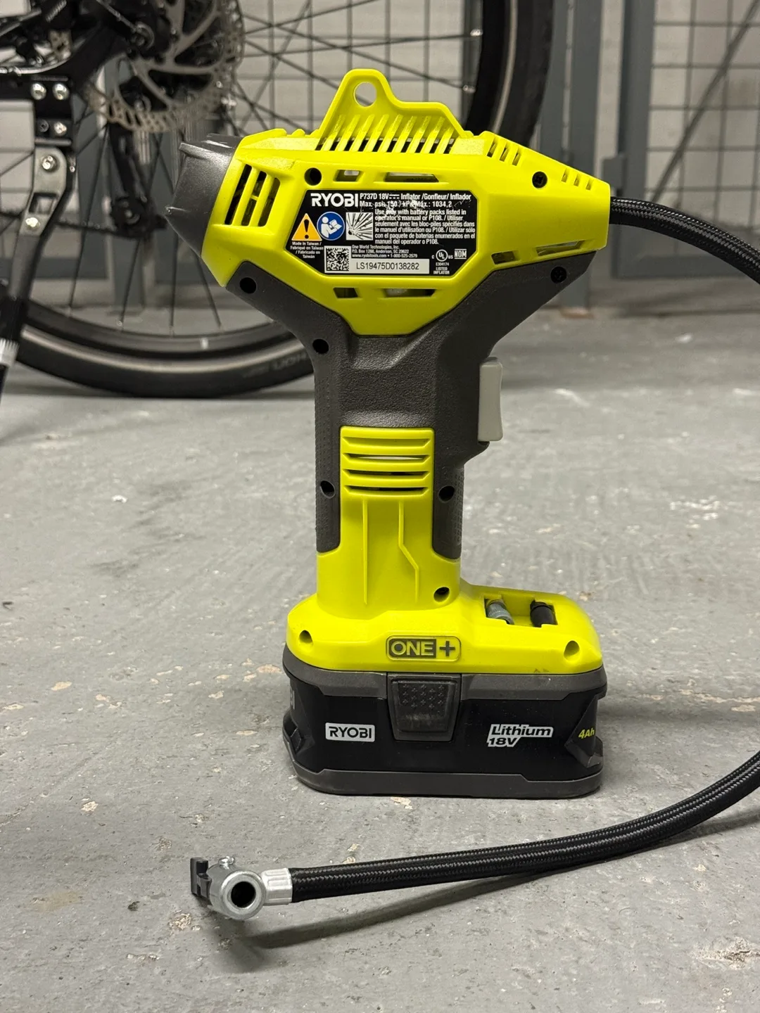 Ryobi 18V ONE+ Power Inflator with 4.0Ah Battery image indicator(3)