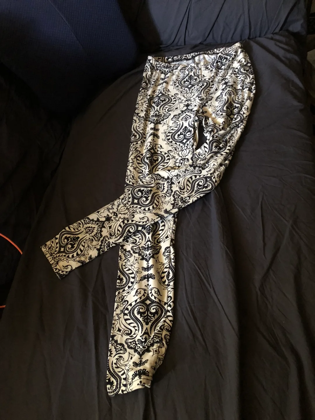 A Pair of FREE Leggings <<<< image indicator(3)