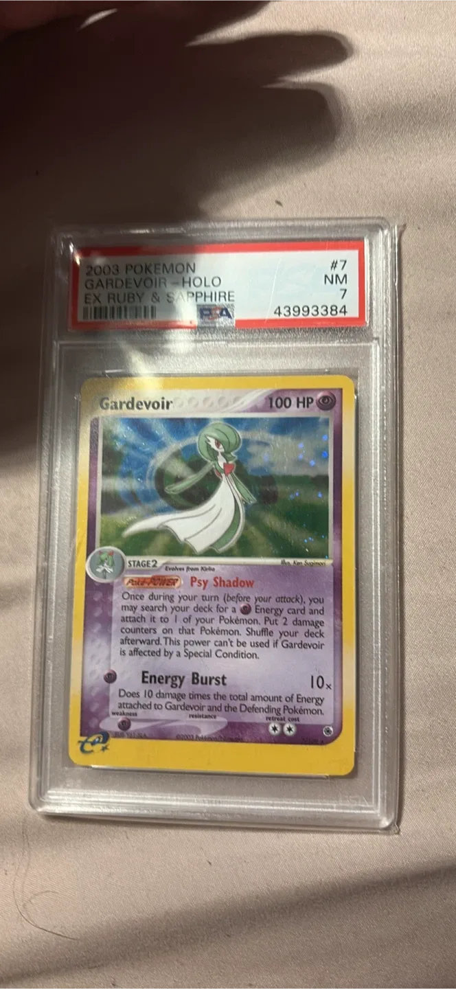 PSA Graded 2003 Pokemon Gardevoir Holo Card thumbnail
