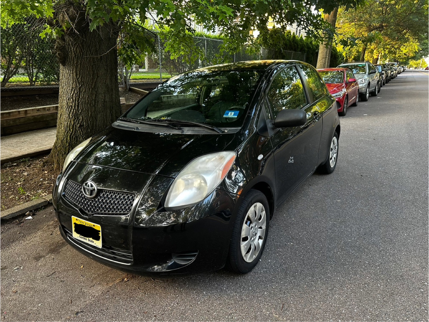 Toyota Yaris 2007 - Black Hatchback - photo 2