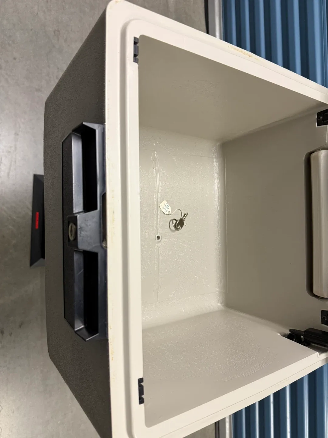 Sentry Safe 1175 image indicator(5)