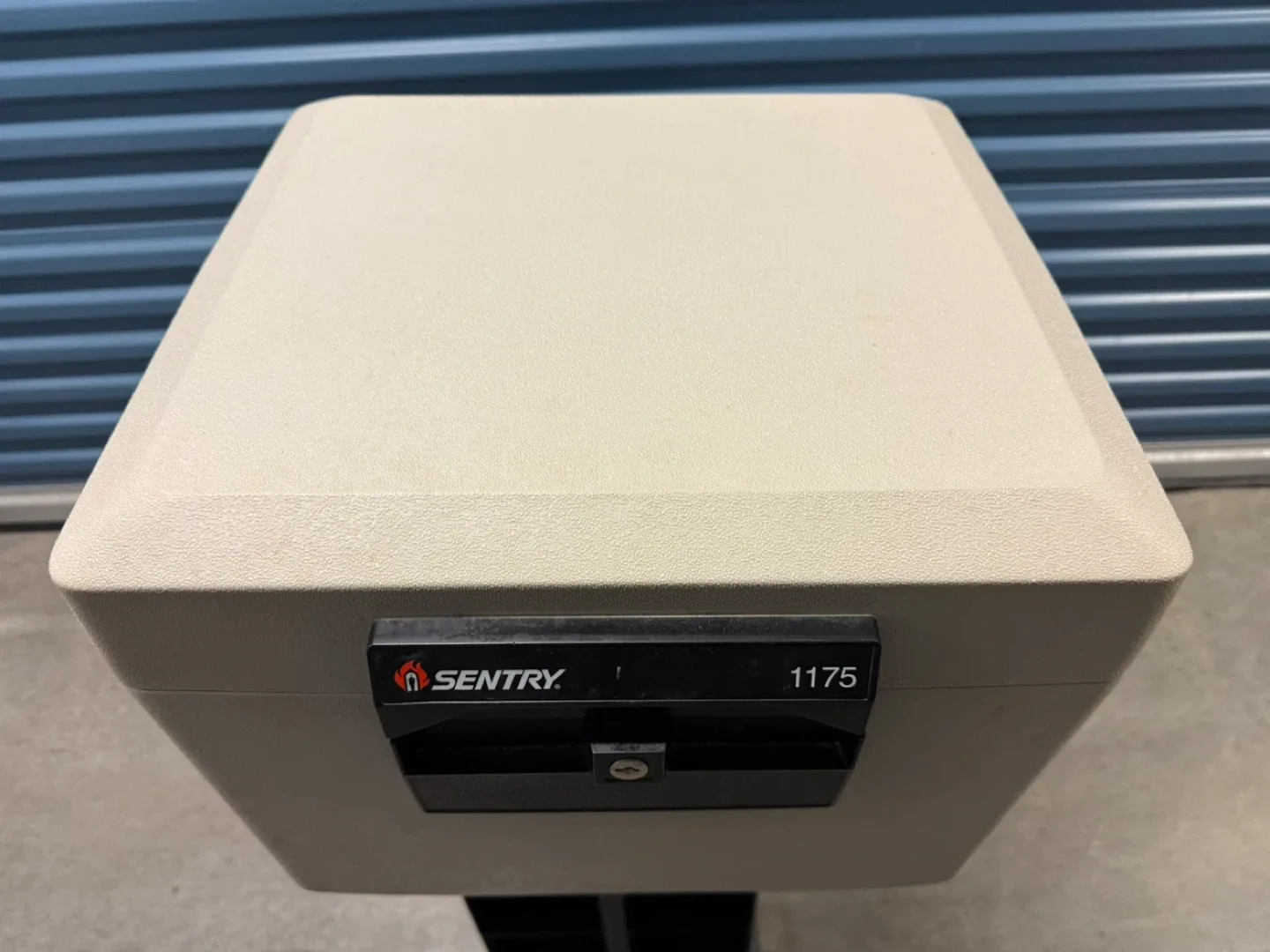 Sentry Safe 1175 image indicator(2)