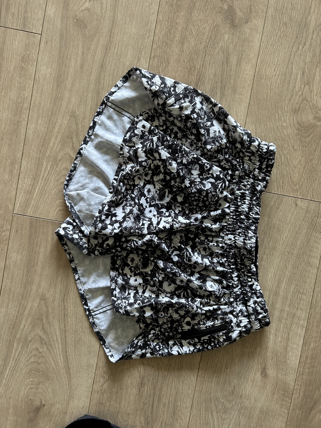 Size 10 - Lululemon Floral Print Running Shorts