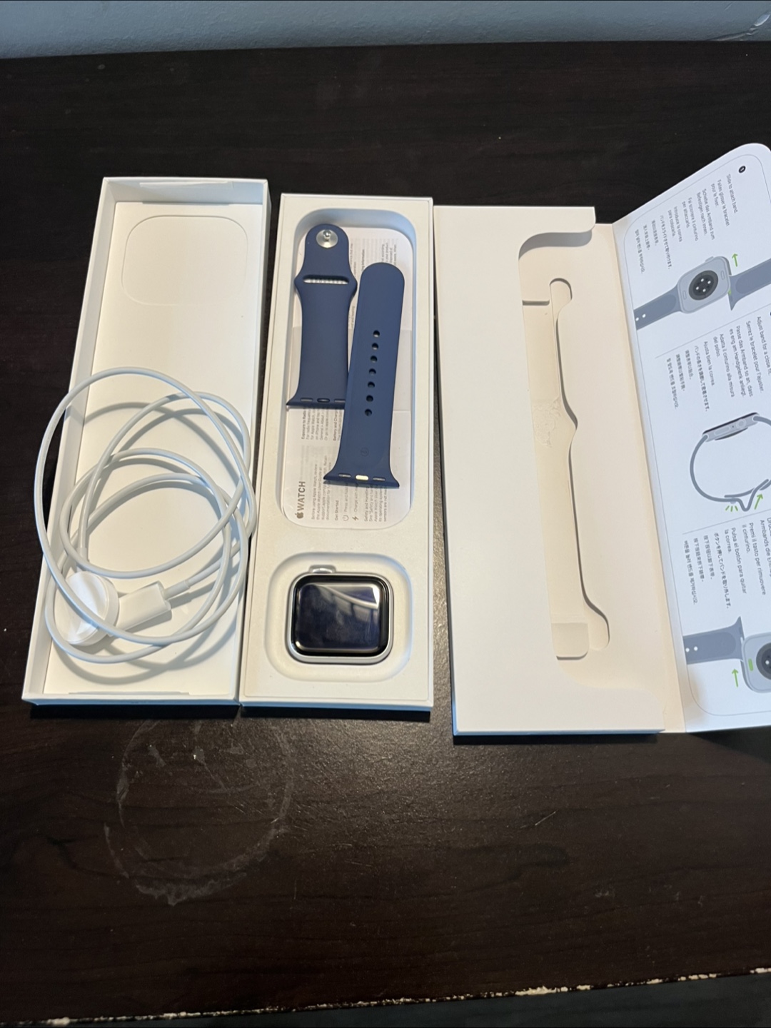New Apple Watch SE (2024) Silver Aluminium Case