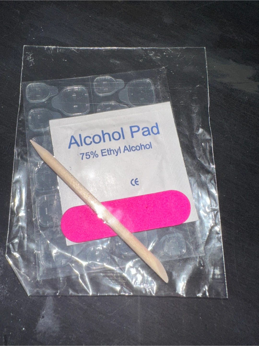 Press on Nail Kit with Alcohol Pad