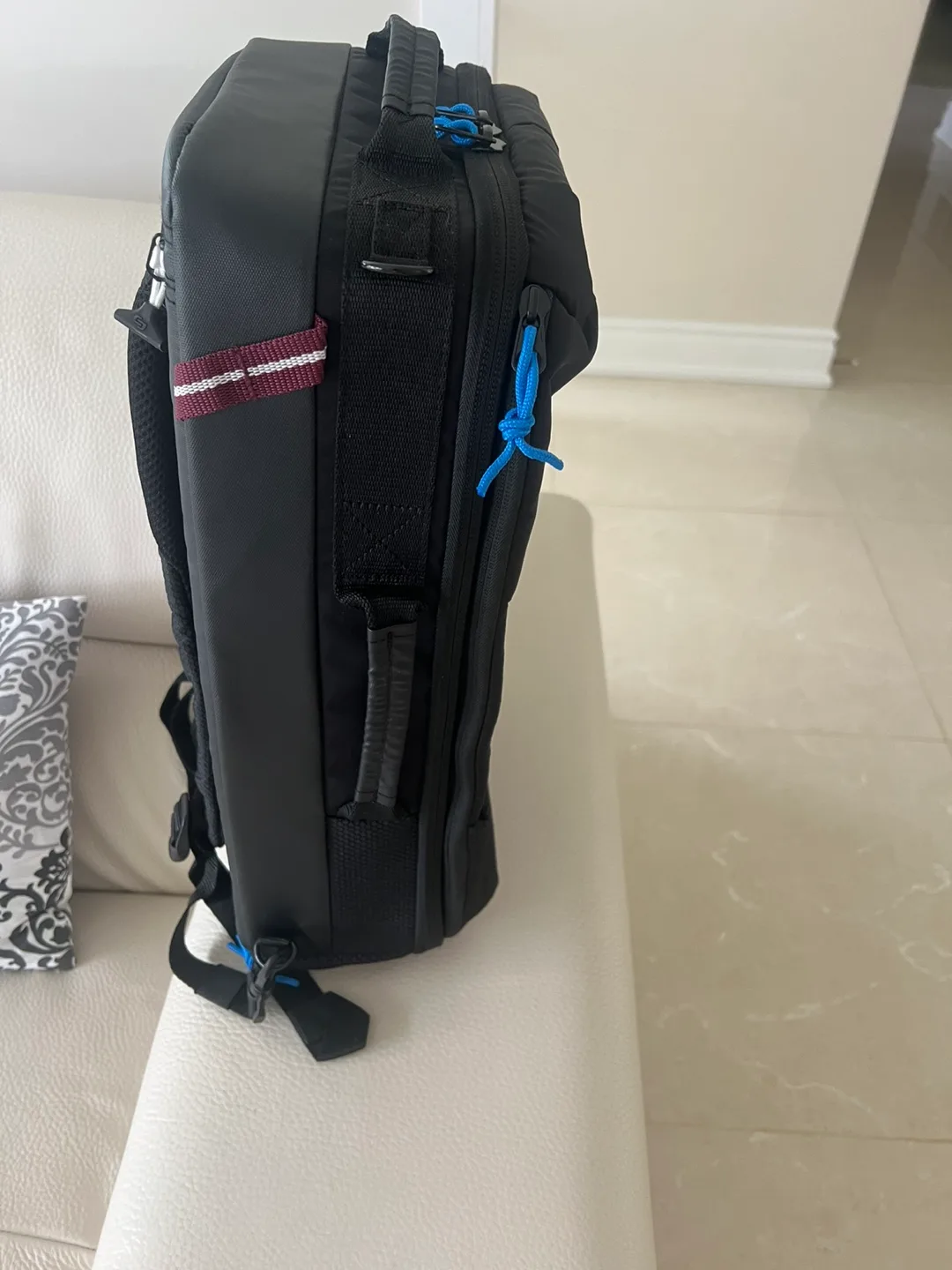 Solo New York Black Backpack image indicator(3)