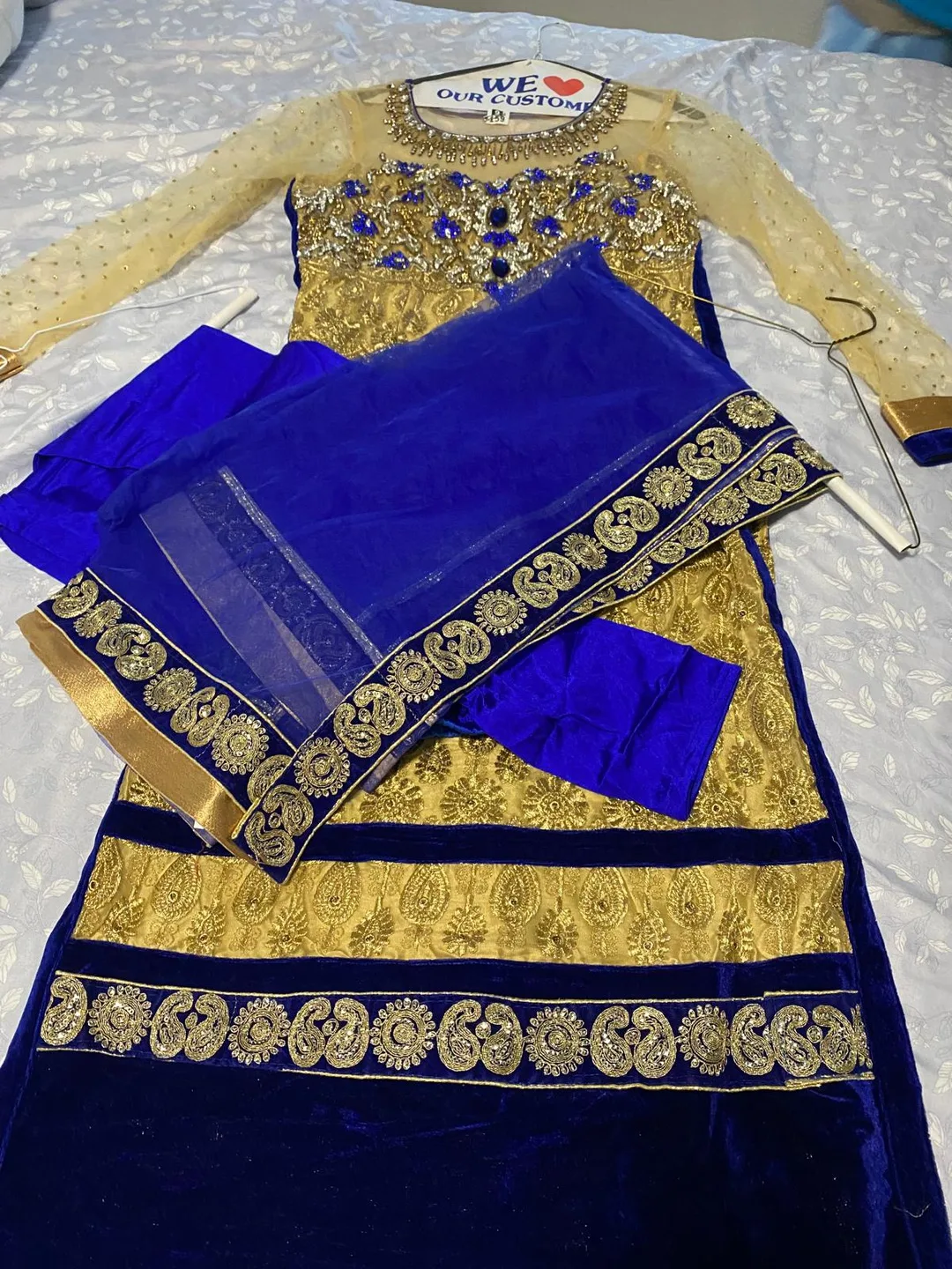 Indian Salwar Kameez Suit Set image indicator(3)