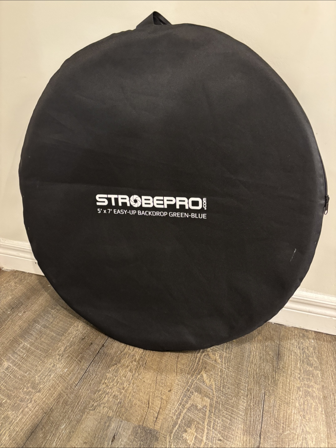 Strobepro 5' x 7' Easy-Up Backdrop - Green/Blue