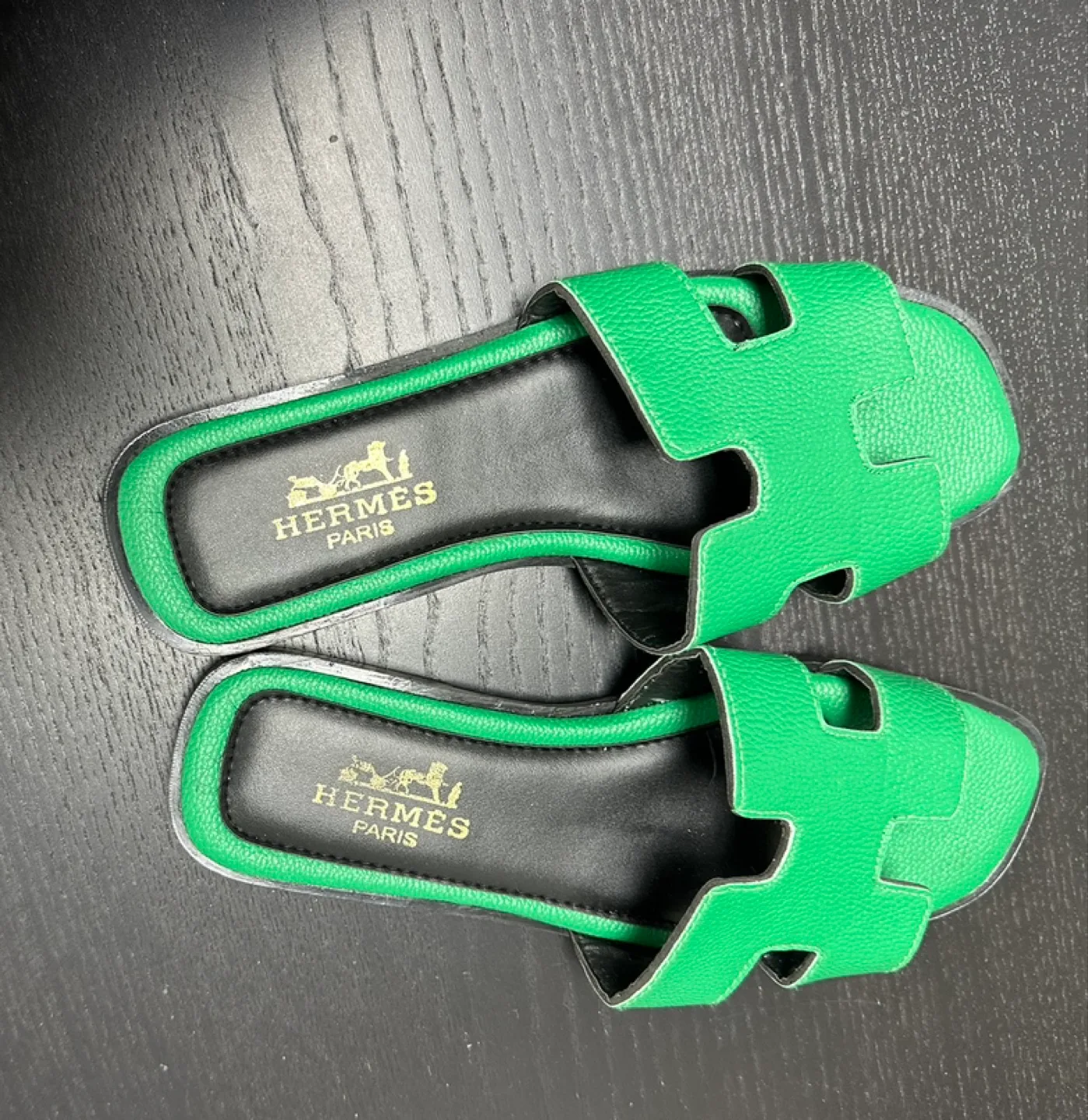 Hermès Oran Sandals - Size 8 - Green image indicator(2)