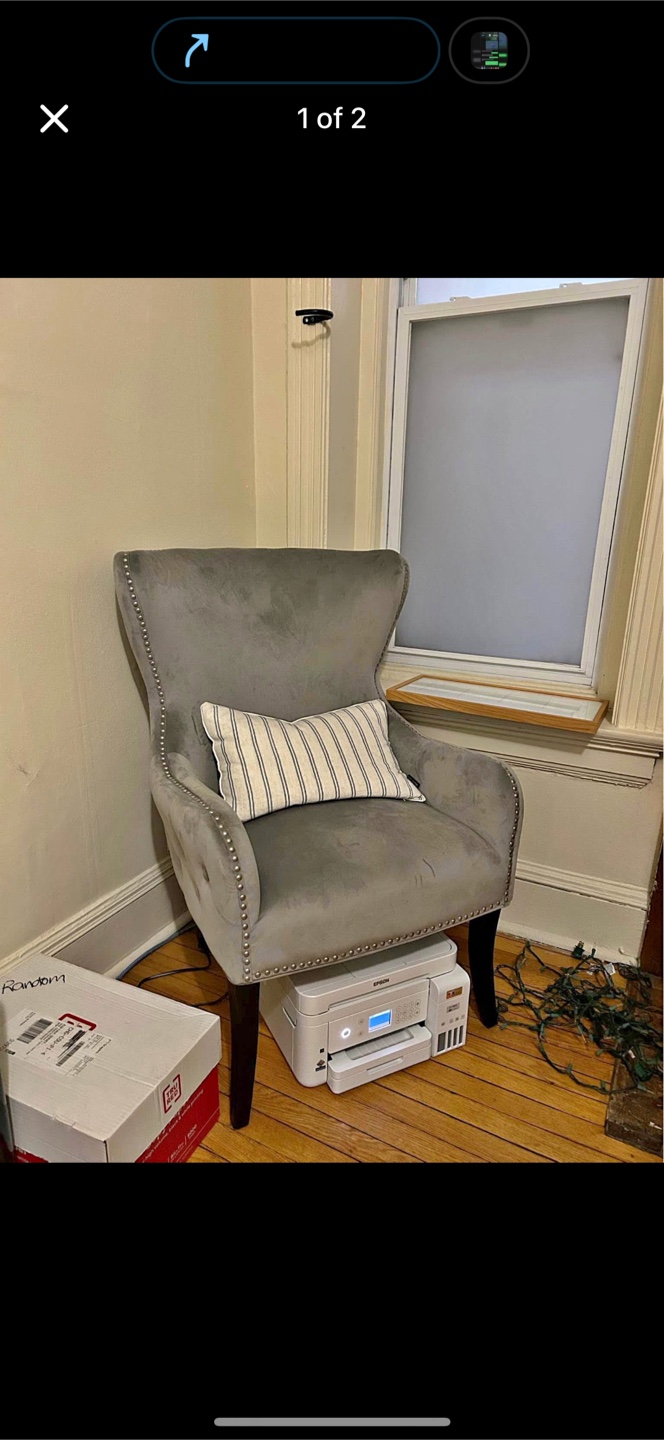 Boston Round Back Chair comes with pillow. No damage
