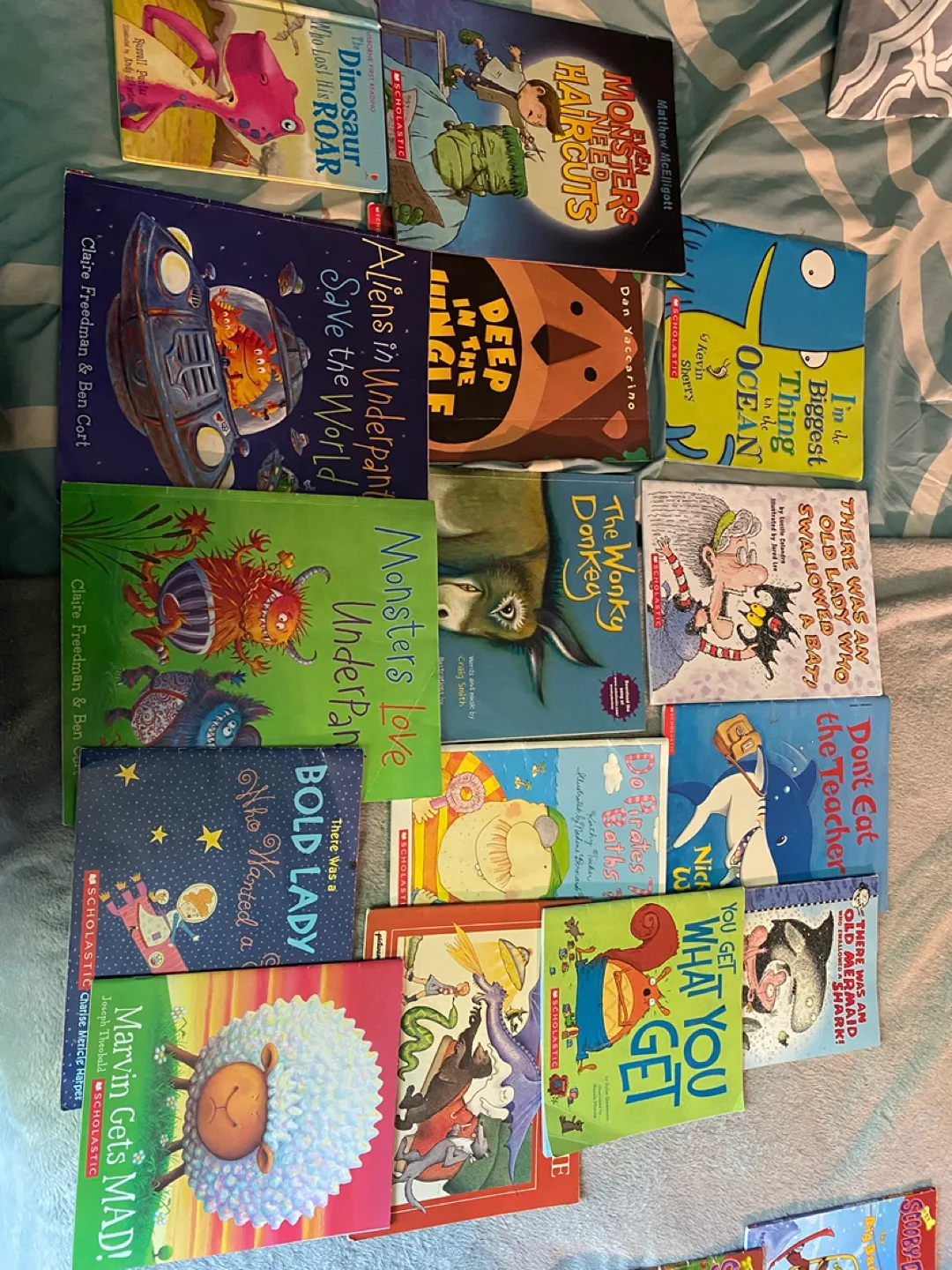 Kids Toy Storage Shelf with Bins image indicator(6)