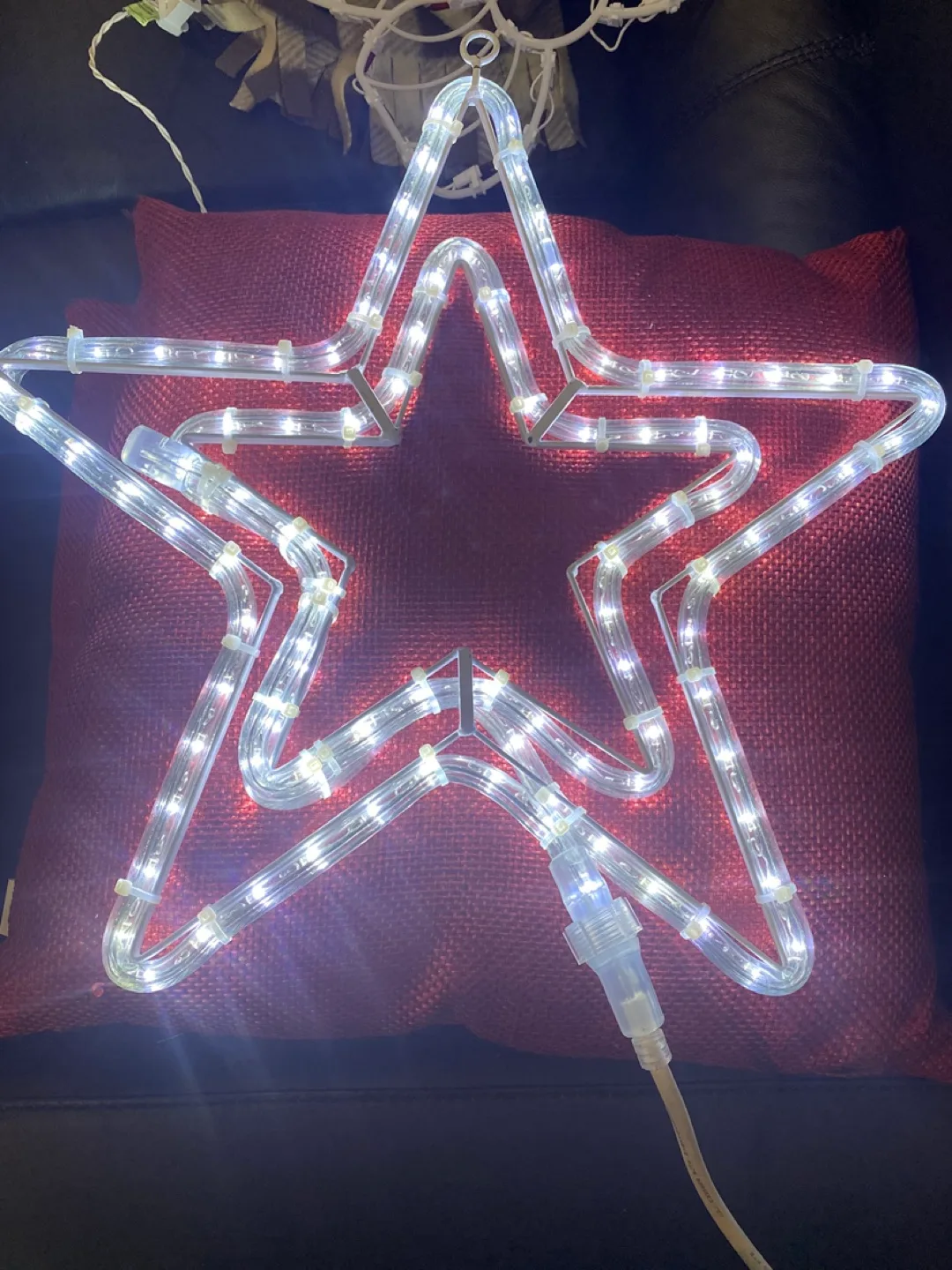 Christmas lights and items image indicator(4)