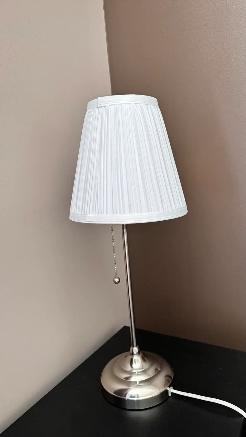 IKEA Table Lamp with White Shade image indicator(4)