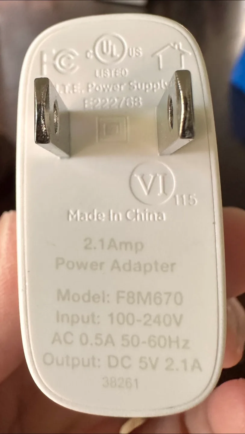 Belkin Mixit 10W Universal Home Charger + Cable image indicator(2)