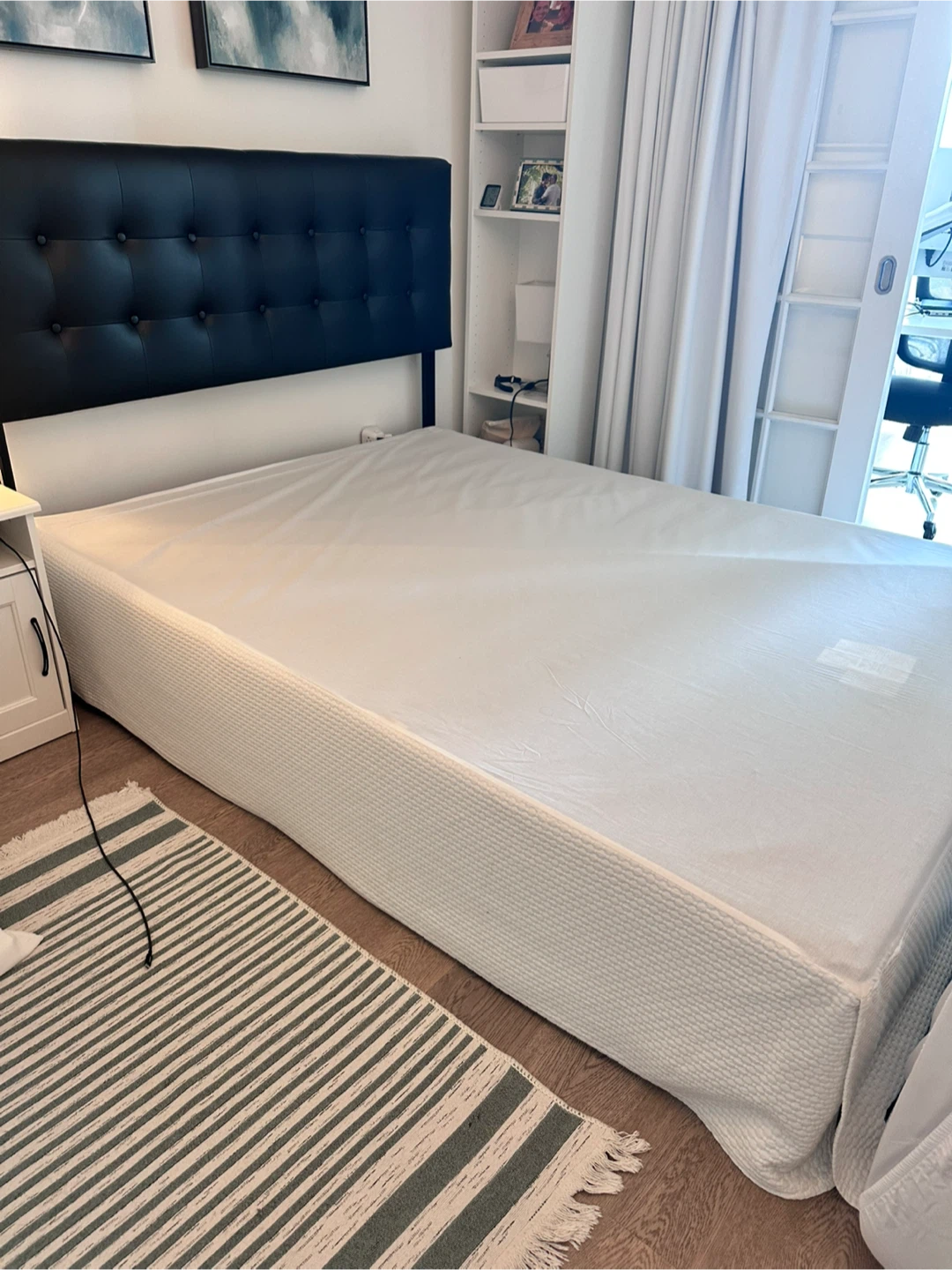 Queen Size Bed Frame with Headboard - photo 4