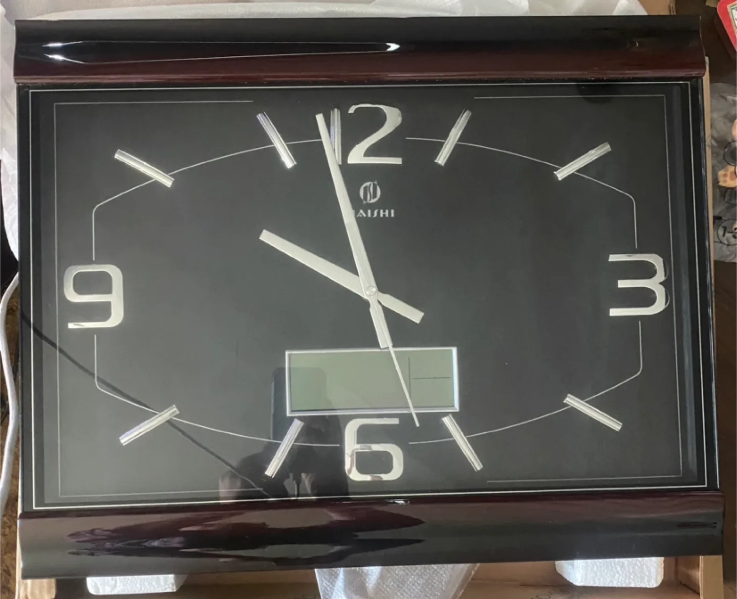 New Haohua Wall Clock in Box thumbnail