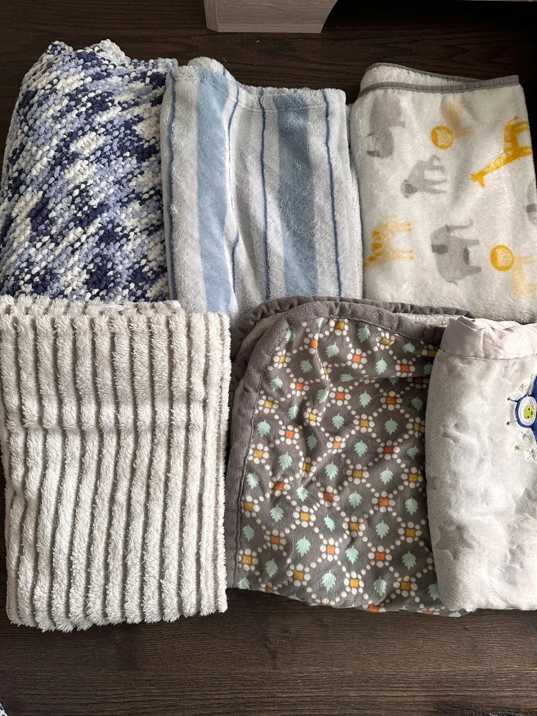 Assorted Baby Blankets - 6 baby blankets for $25! thumbnail