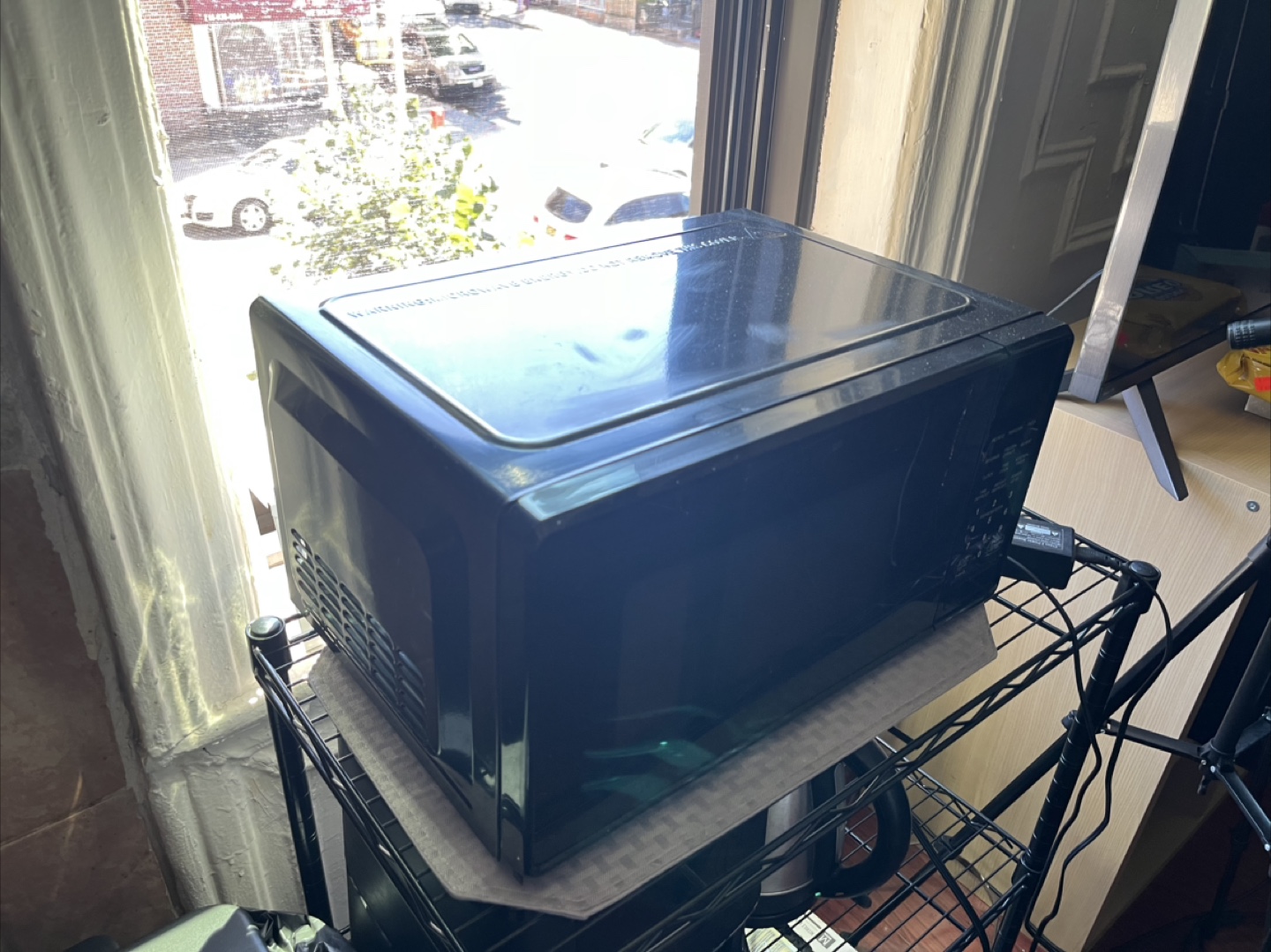 Black Countertop Microwave Oven