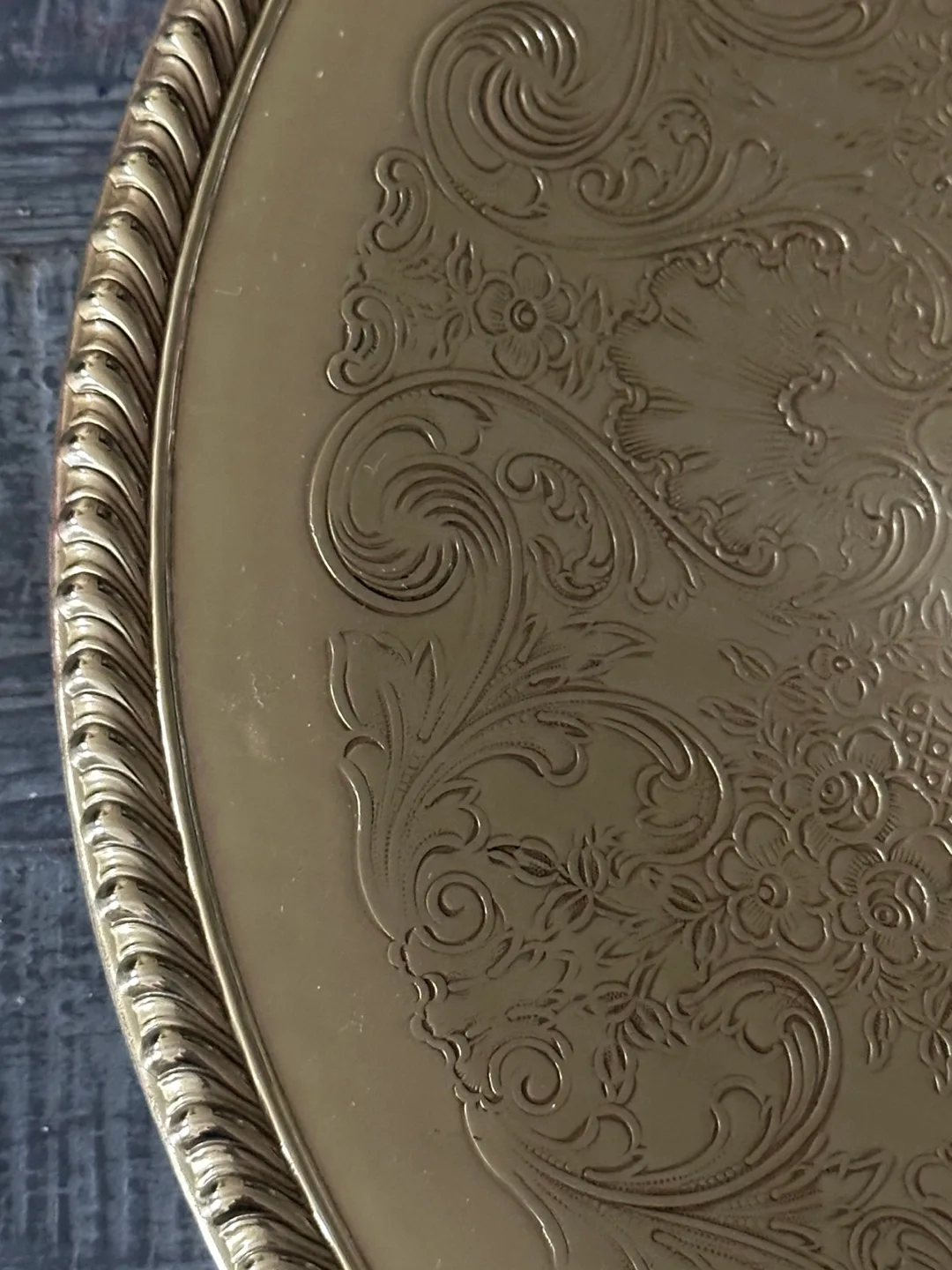 New Vintage gold serving plate. image indicator(4)