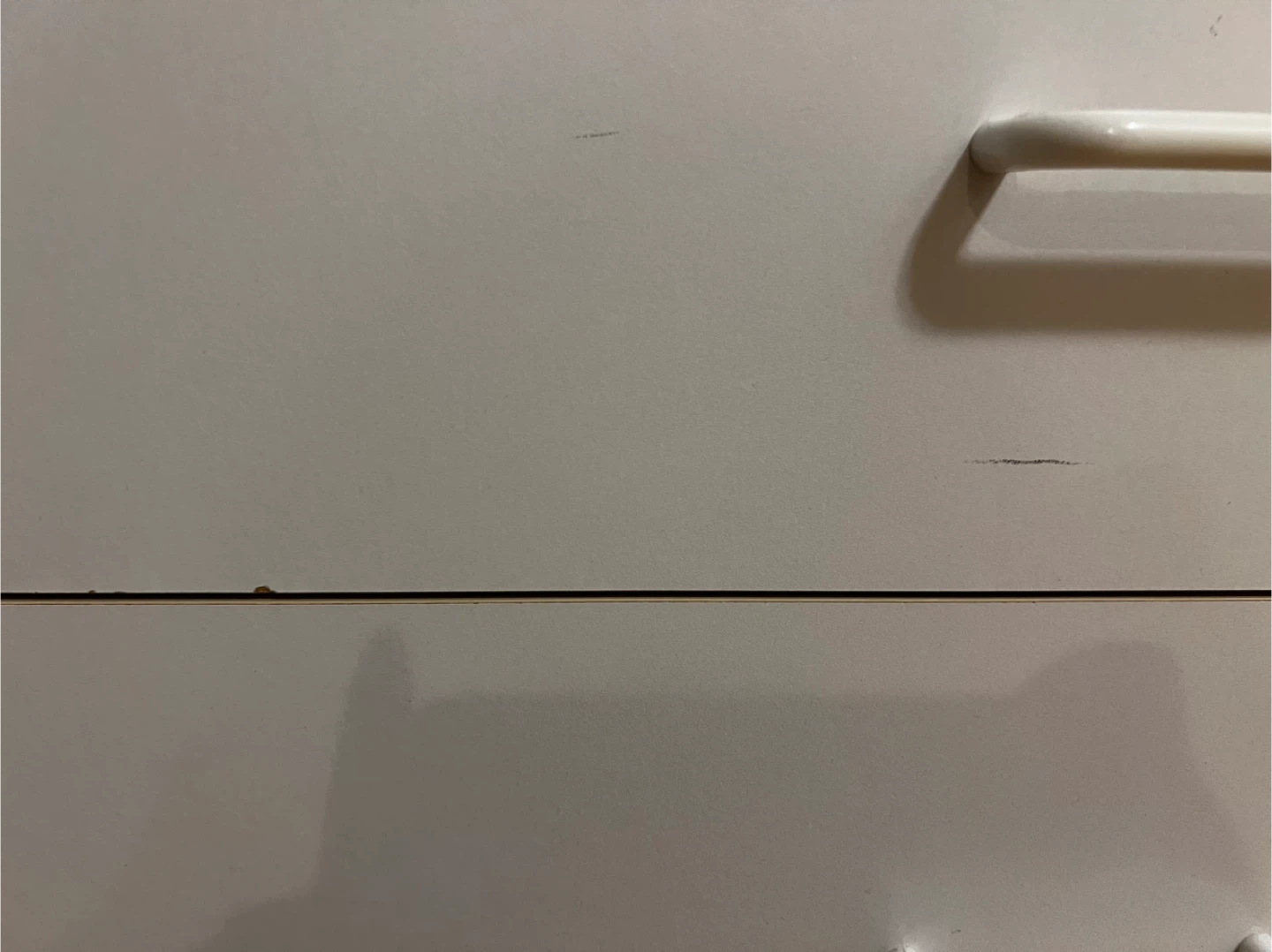 White 4-Drawer Dresser - photo 5