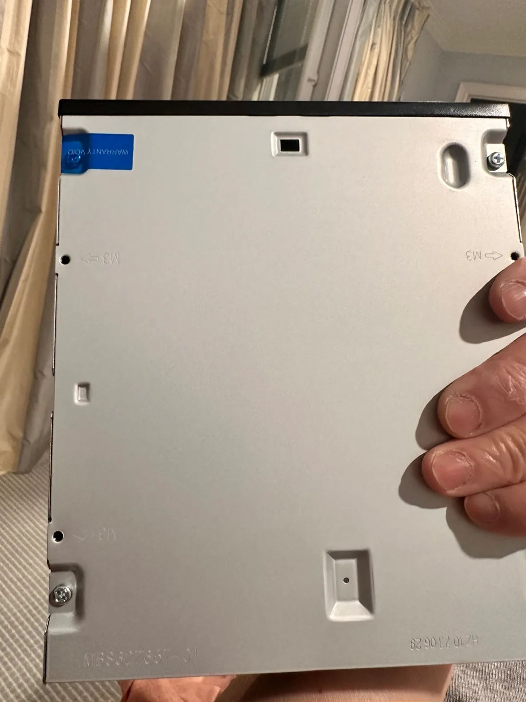 ASUS DRW-24F1ST d Super Multi DVD Writer image indicator(2)