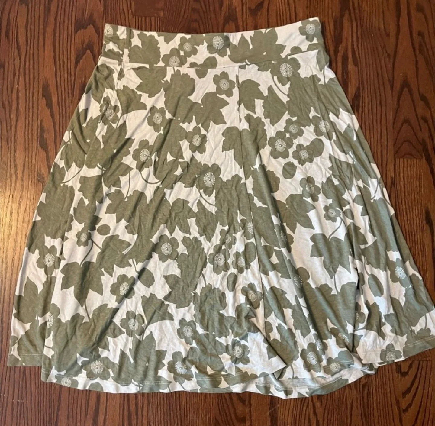Joe Fresh XL Floral Skirt image indicator(4)