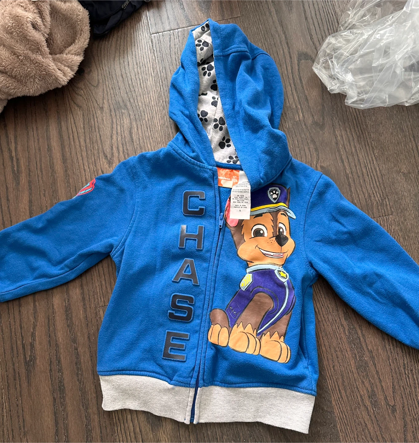 Kids OshKosh, Paw Patrol sweatshirts - 4T to 5T