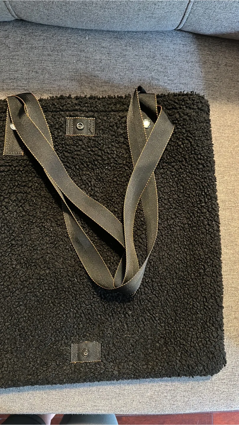 Rag & Bone Black Sherpa Tote Bag image indicator(8)