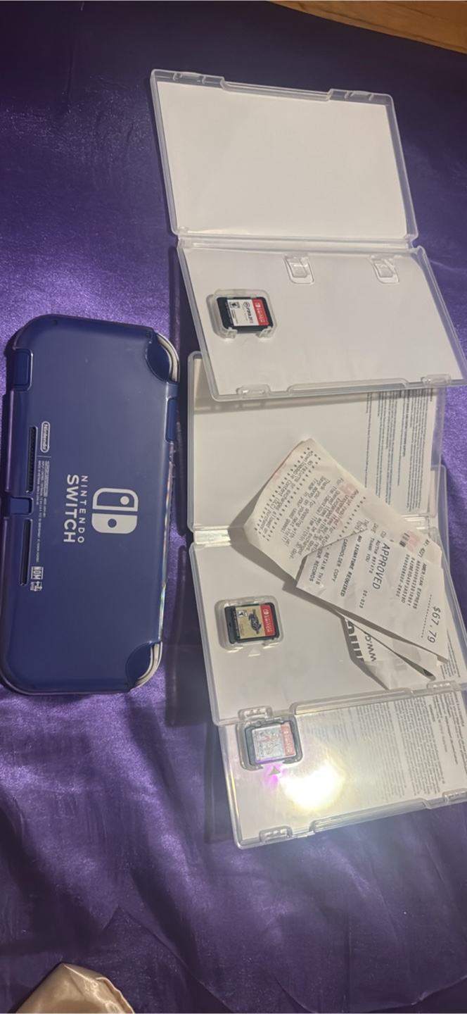Nintendo Switch Lite Blue + 3 Games - photo 3