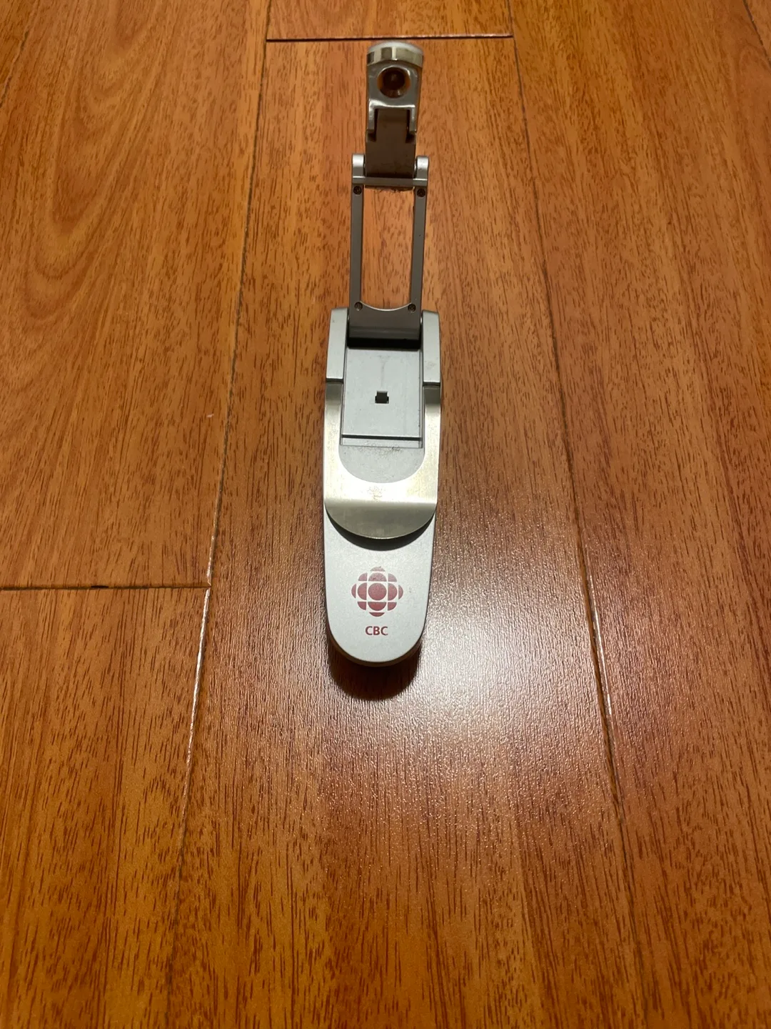 CBC Clip-on reading light image indicator(2)