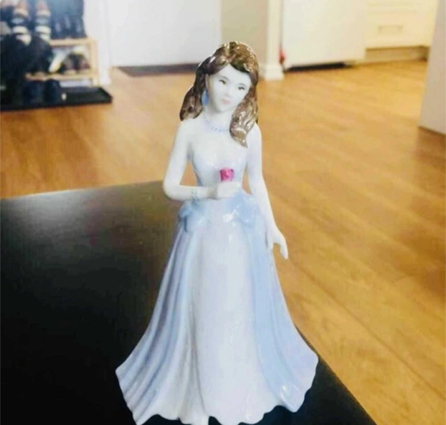 3 NEW Coalport Royal Doulton Figurines - photo 3