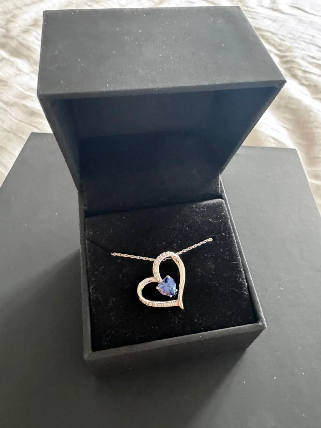 Peoples Jewellers Heart Necklace thumbnail