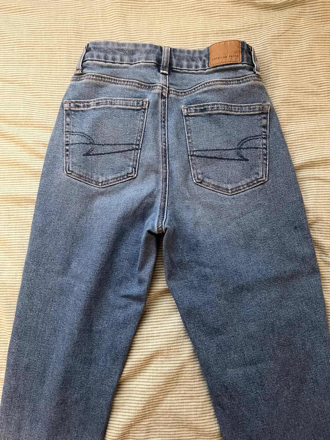 American Eagle Jeans - Size 00 image indicator(3)