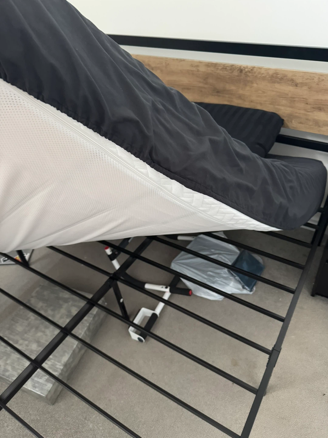 Queen Size Bed Frame - Black Metal & Wood - photo 3